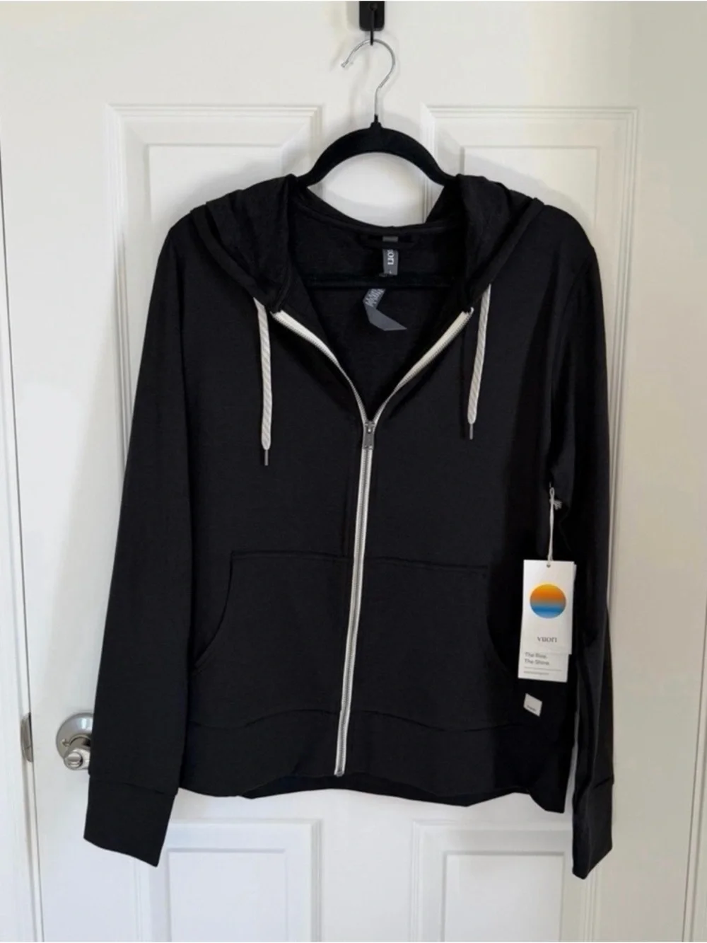 NWT Vuori Halo Performance Hoodie 2.0 Black Heather, L - Picture 1 of 5